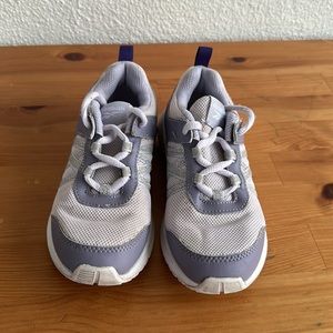 Reebok little girl purple sneakers, size 12